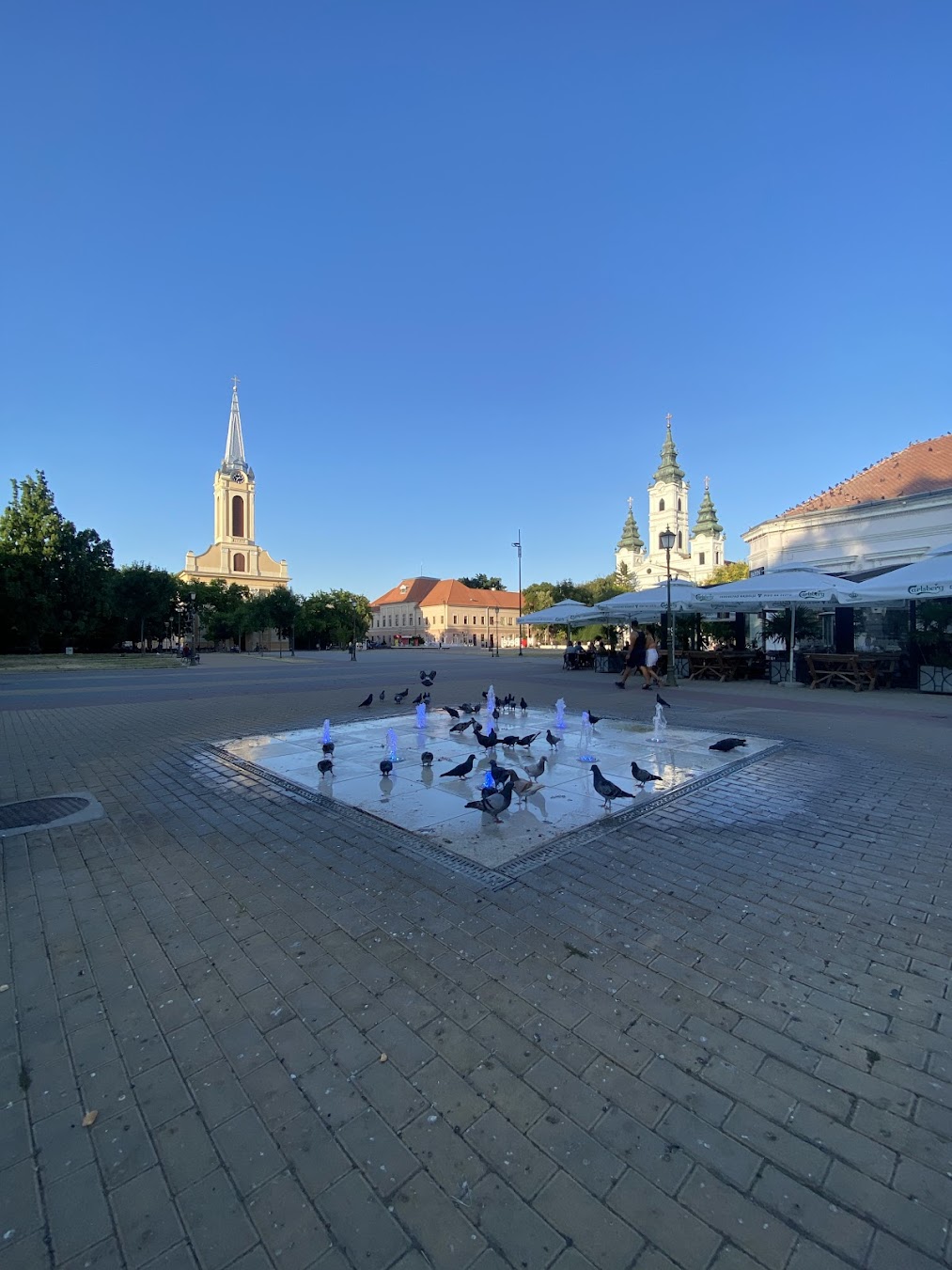 Beฤej city center